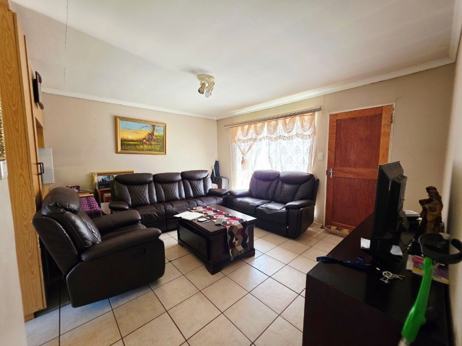 2 Bedroom Property for Sale in Fleurdal Free State